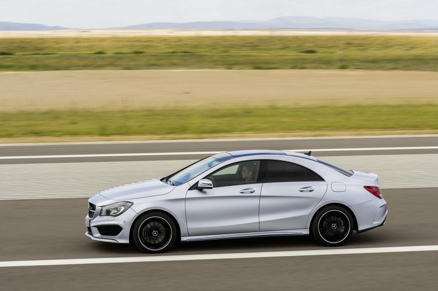  Mercedes-Benz CLA250 2013 года  (фото 22 из 33)